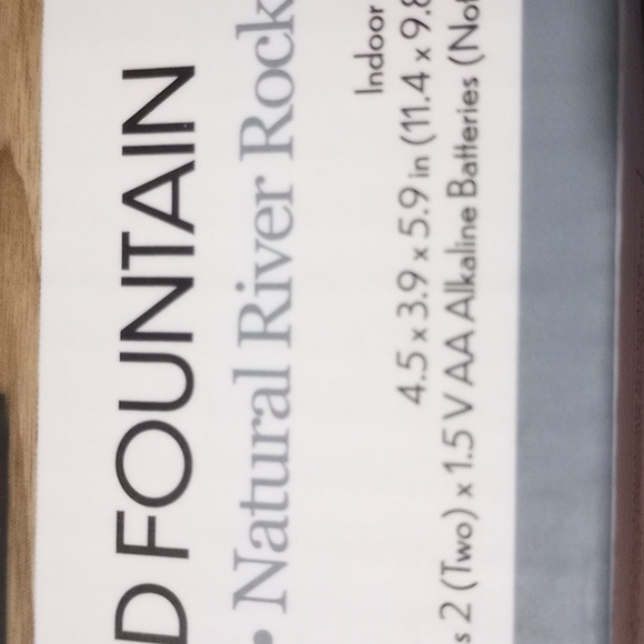 PYRAMID RGB LED FOUNTAIN - Picture 5 of 6